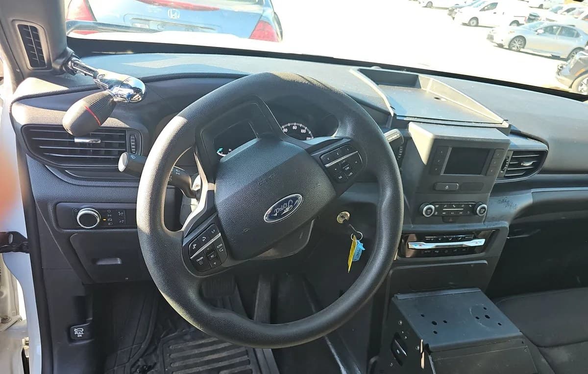 2023 FORD POLICE INTERCEPTOR UTILITY Base 7