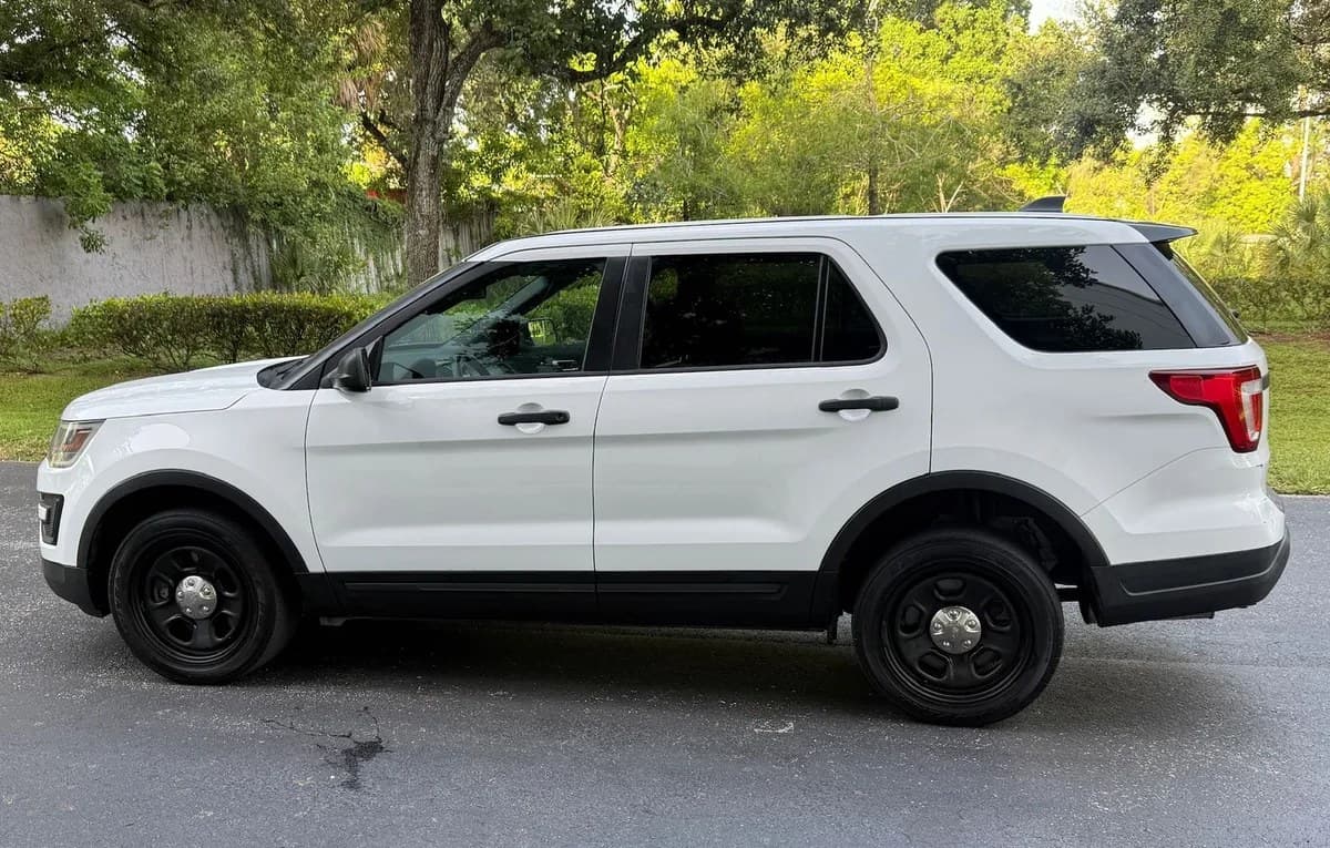 2019 FORD POLICE INTERCEPTOR UTILITY Base 4