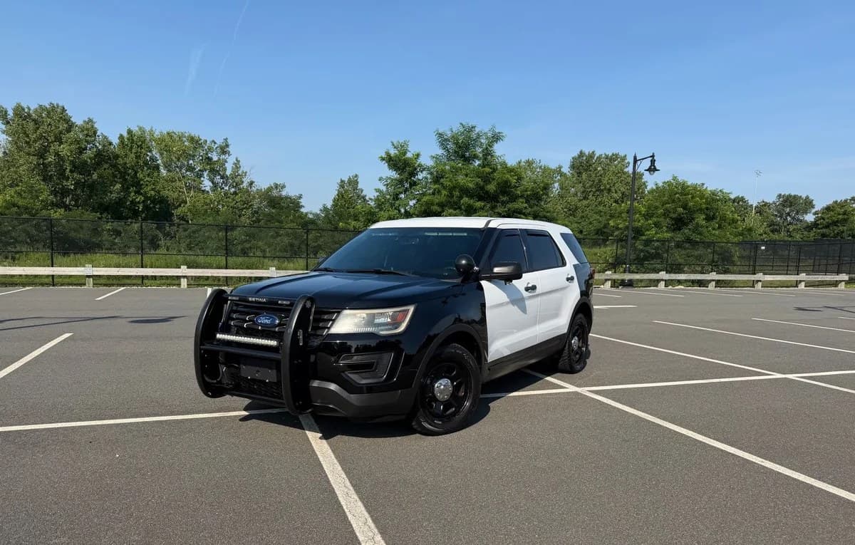 2017 FORD POLICE INTERCEPTOR UTILITY Base 2