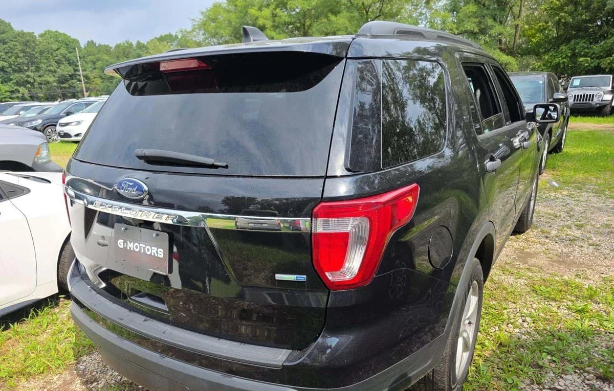 2019 FORD EXPLORER Base 4