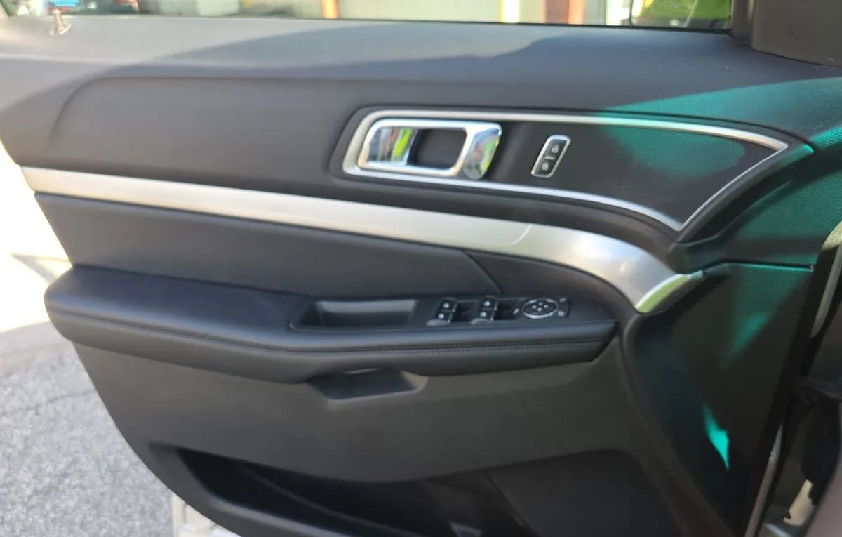 2017 FORD EXPLORER XLT 6