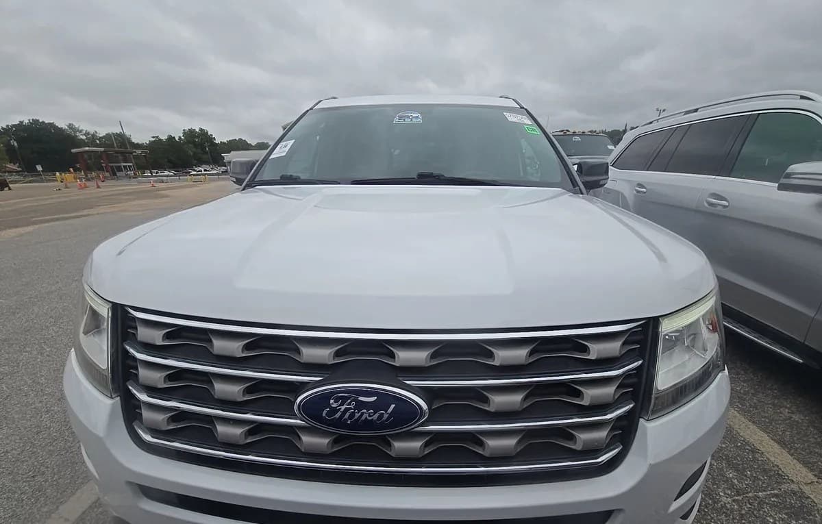2017 FORD EXPLORER XLT 3