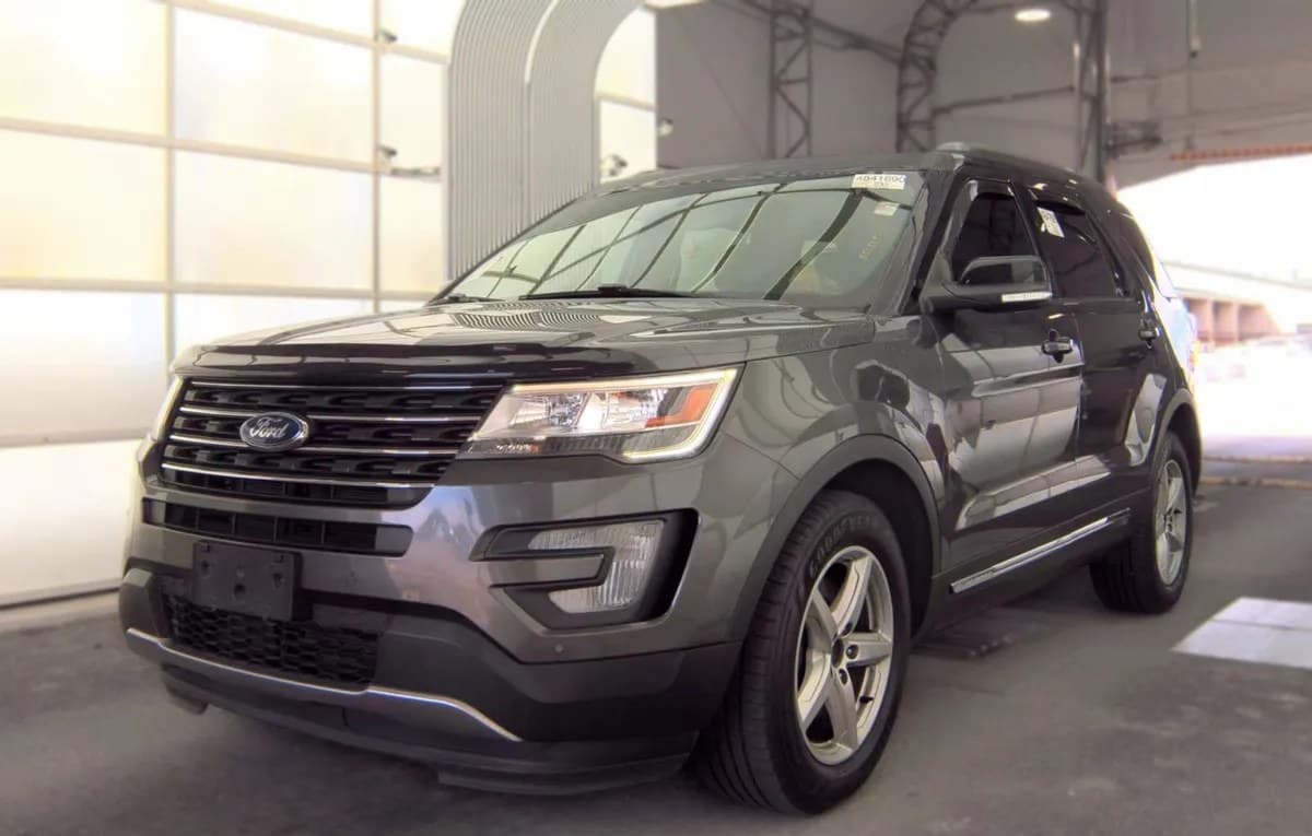 2017 FORD EXPLORER XLT 2