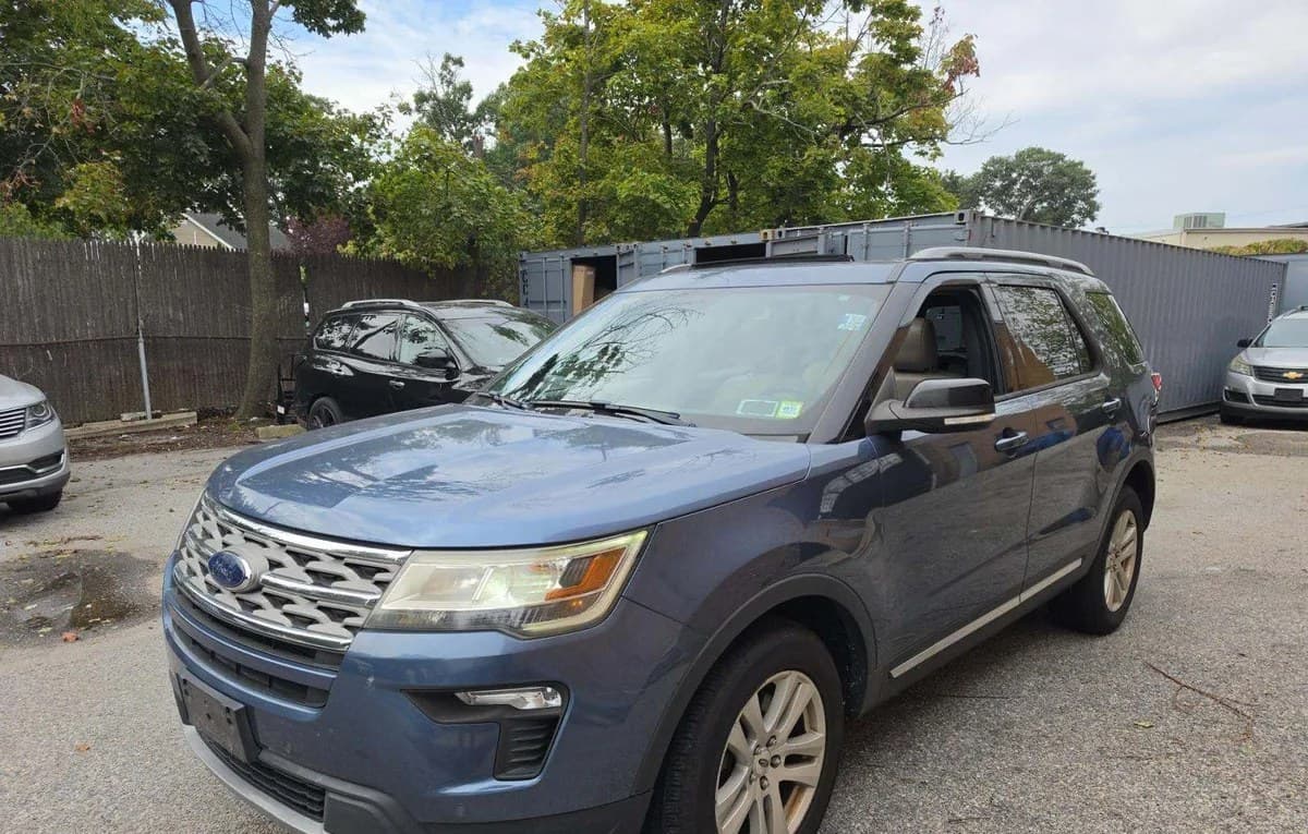 2018 FORD EXPLORER XLT 2