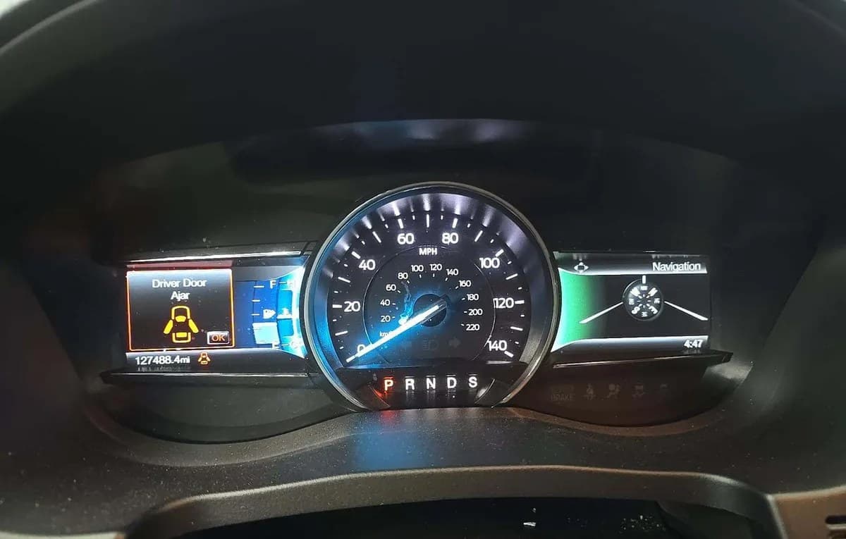 2019 FORD EXPLORER XLT 6