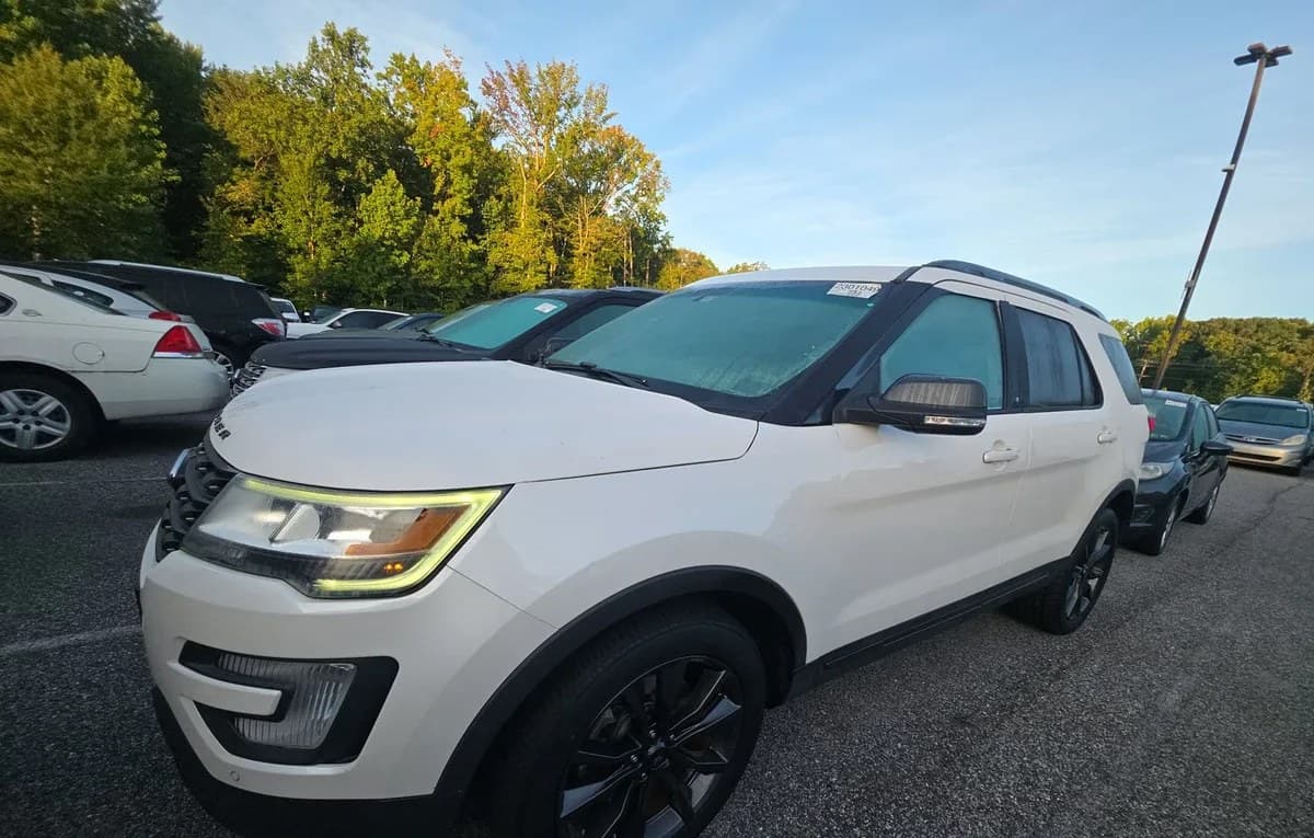 2017 FORD EXPLORER XLT 2