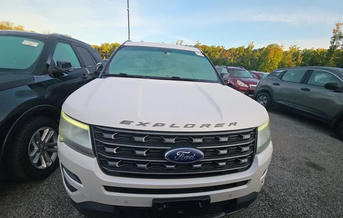 2017 FORD EXPLORER XLT 3