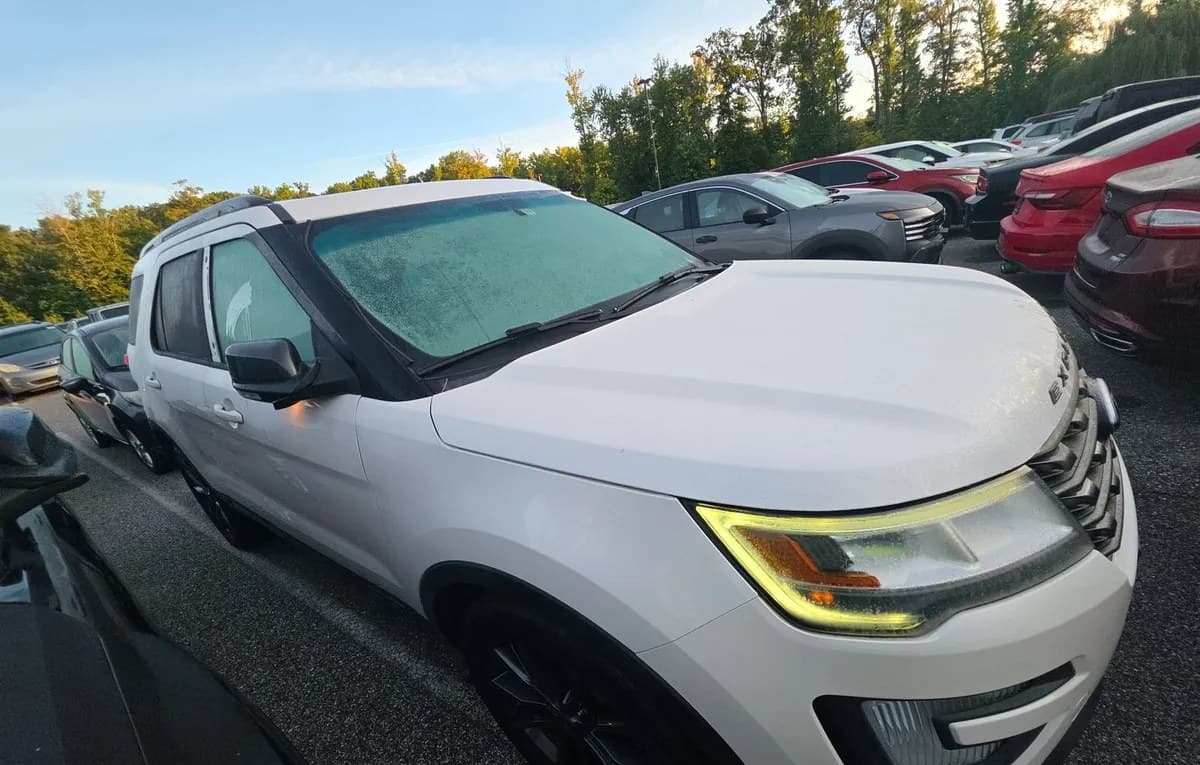 2017 FORD EXPLORER XLT 4