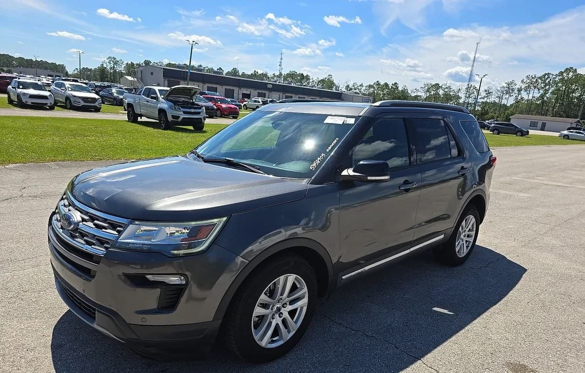 2018 FORD EXPLORER XLT 2