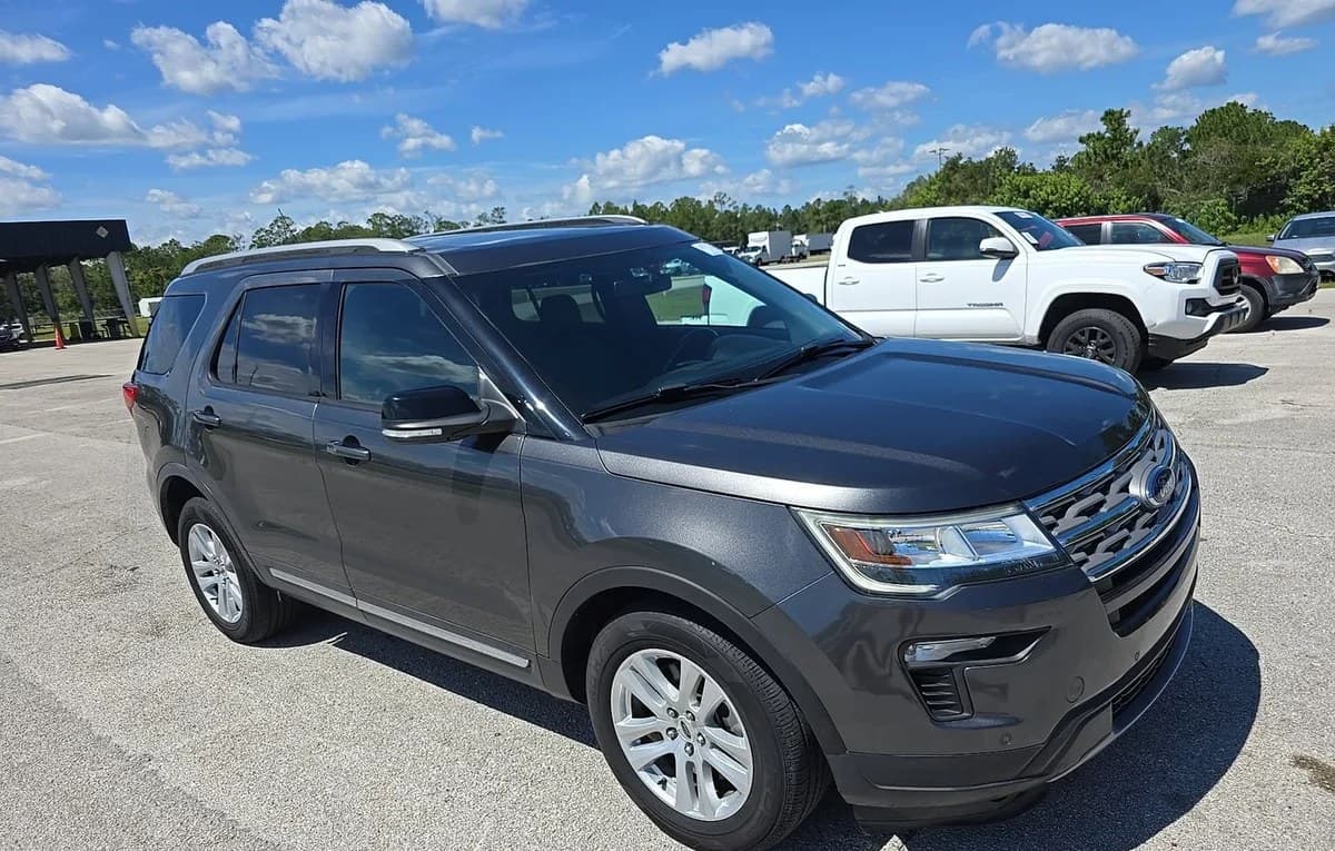 2018 FORD EXPLORER XLT 4