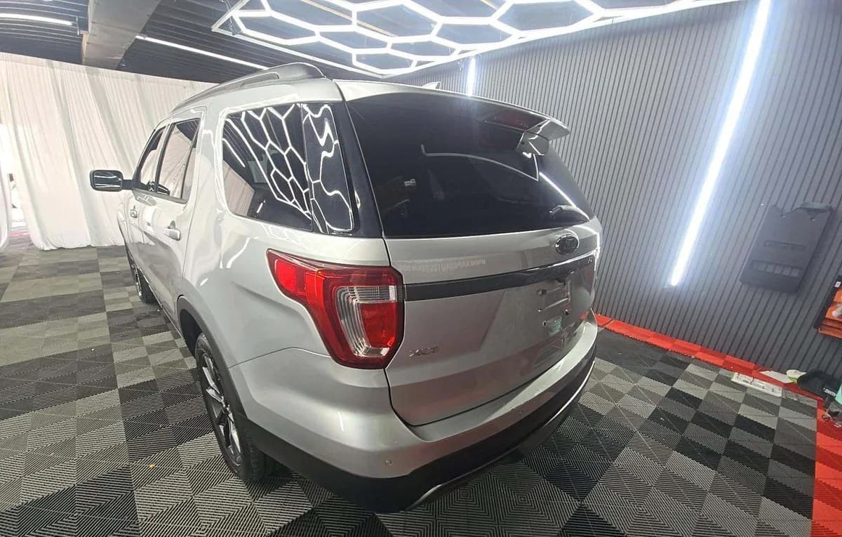 2017 FORD EXPLORER XLT 3