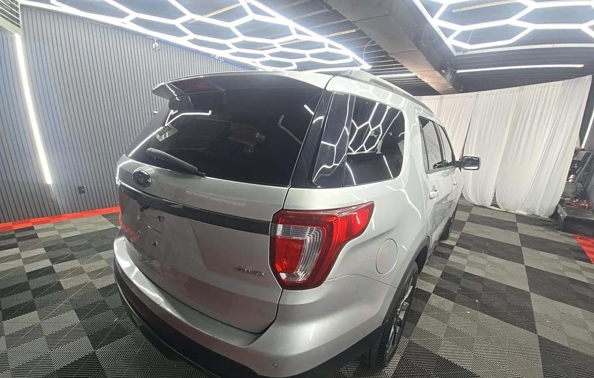 2017 FORD EXPLORER XLT 4