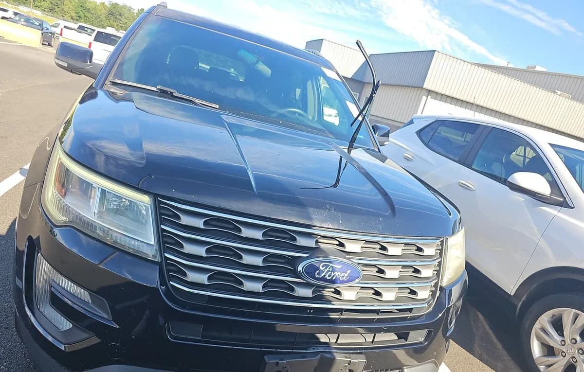 2017 FORD EXPLORER XLT 3