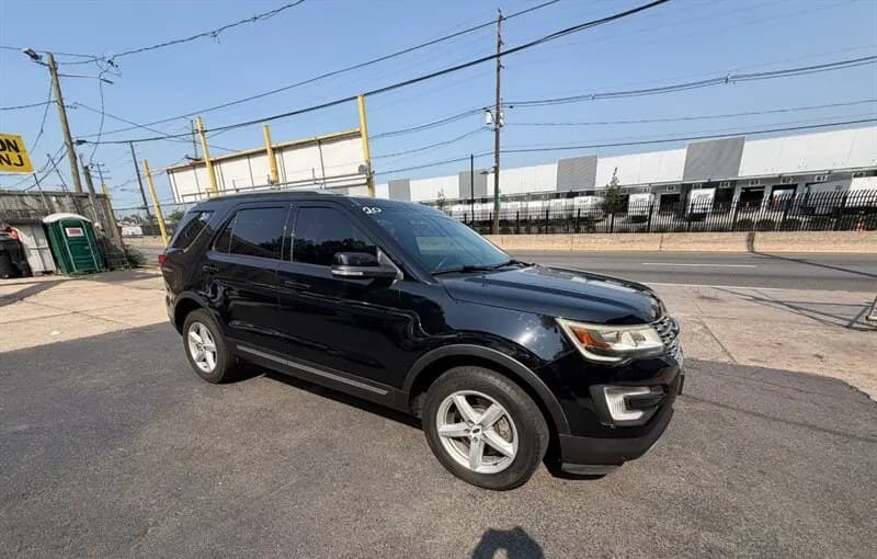 2017 FORD EXPLORER XLT 2