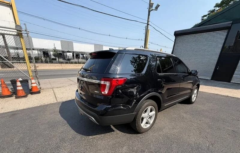 2017 FORD EXPLORER XLT 4
