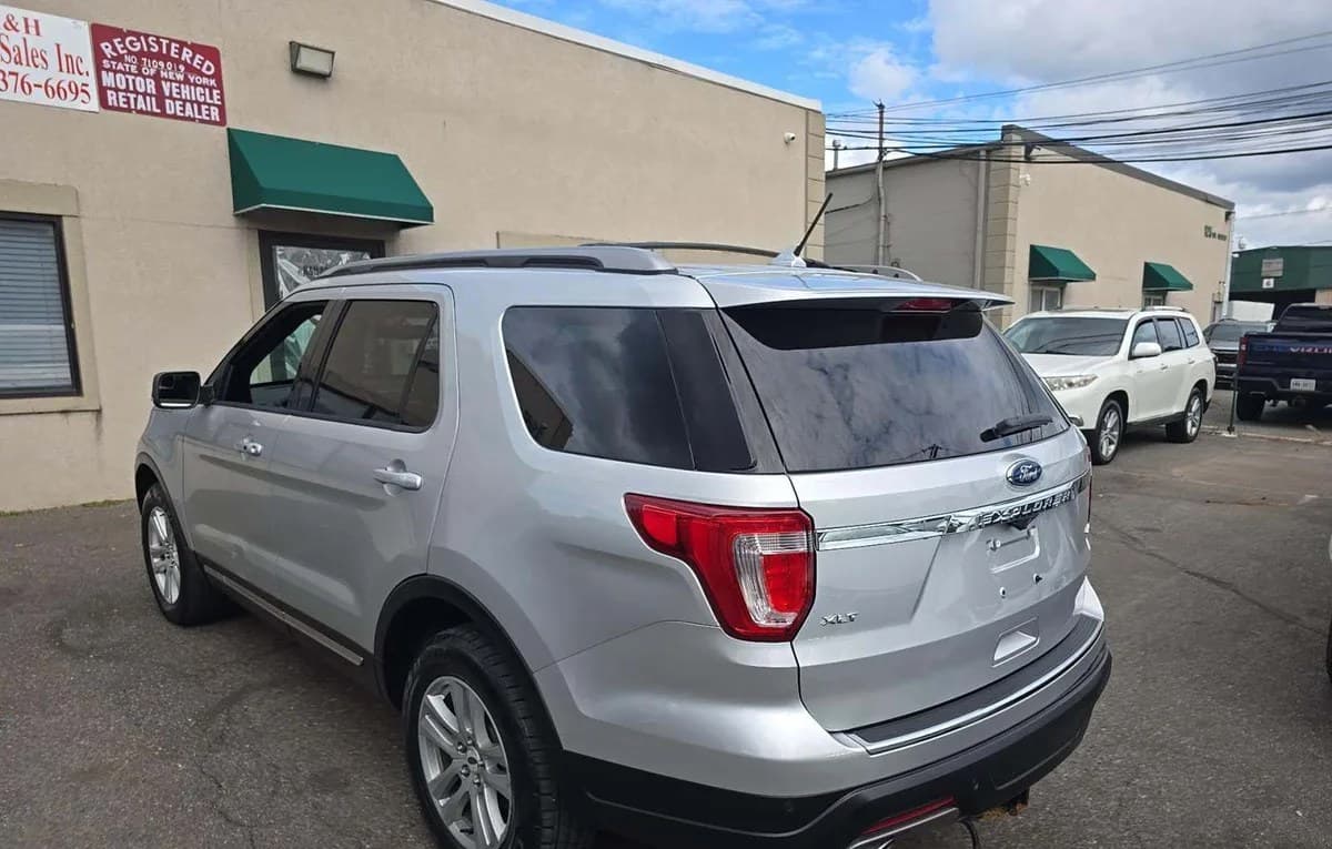 2018 FORD EXPLORER XLT 3