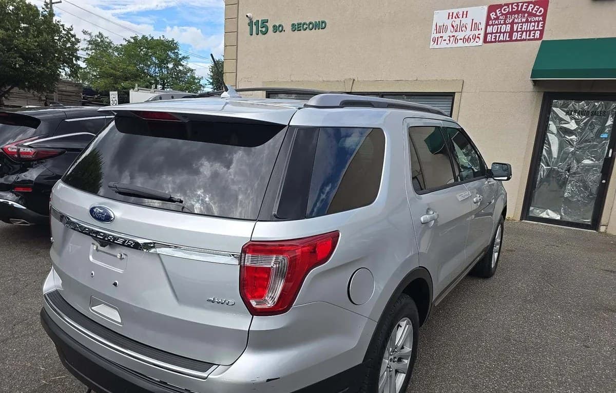 2018 FORD EXPLORER XLT 4
