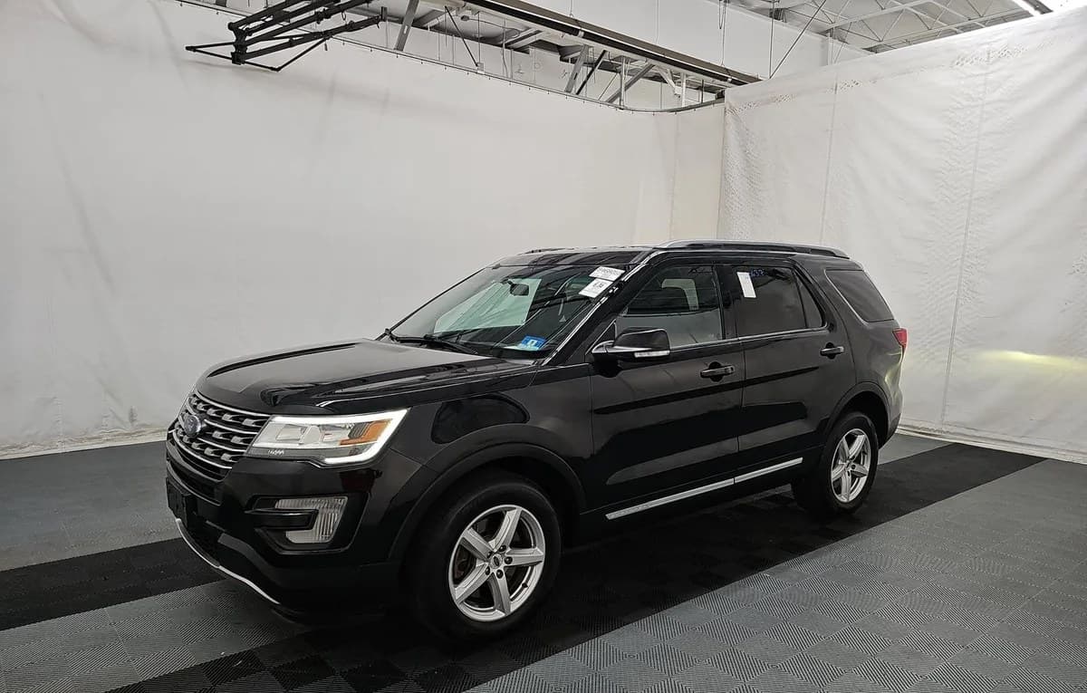 2017 FORD EXPLORER XLT 2