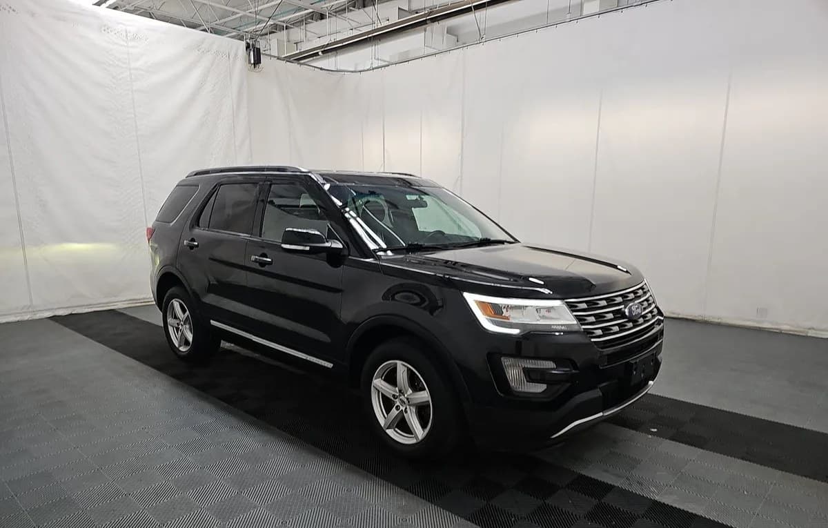2017 FORD EXPLORER XLT 4