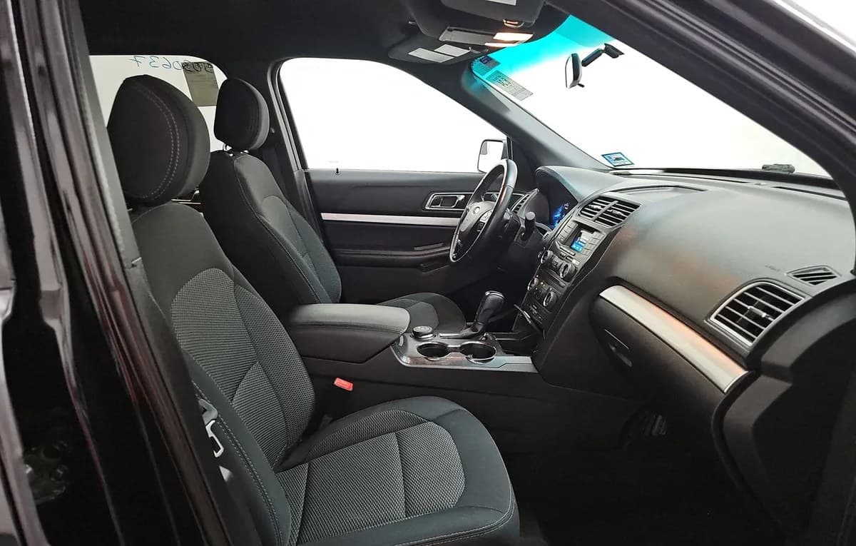 2017 FORD EXPLORER XLT 5