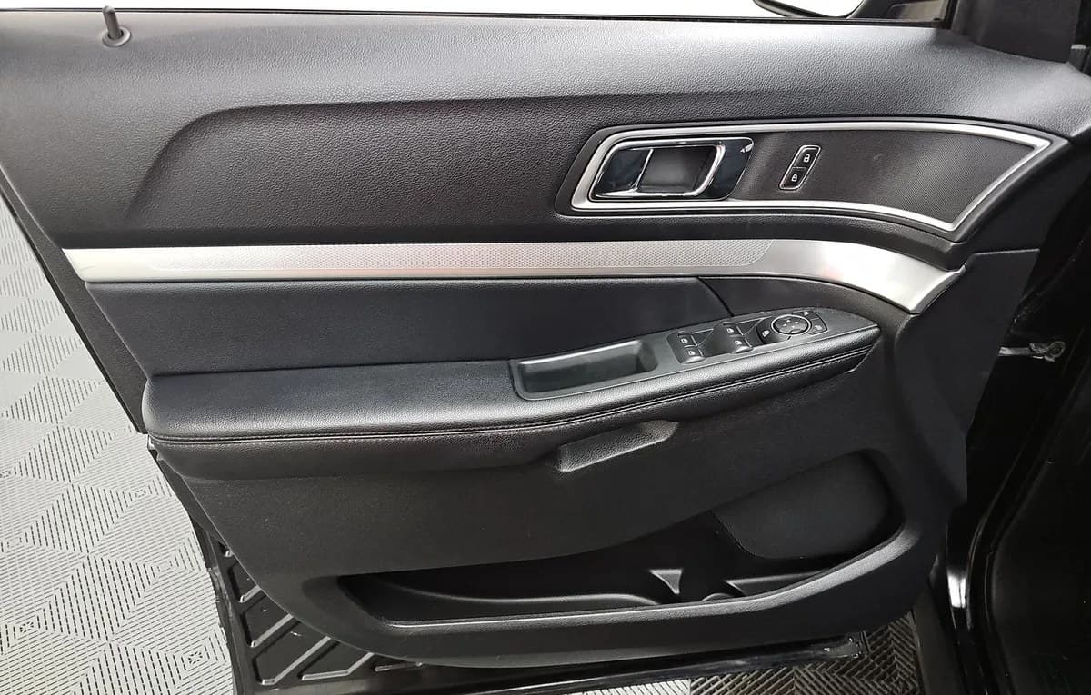 2017 FORD EXPLORER XLT 6