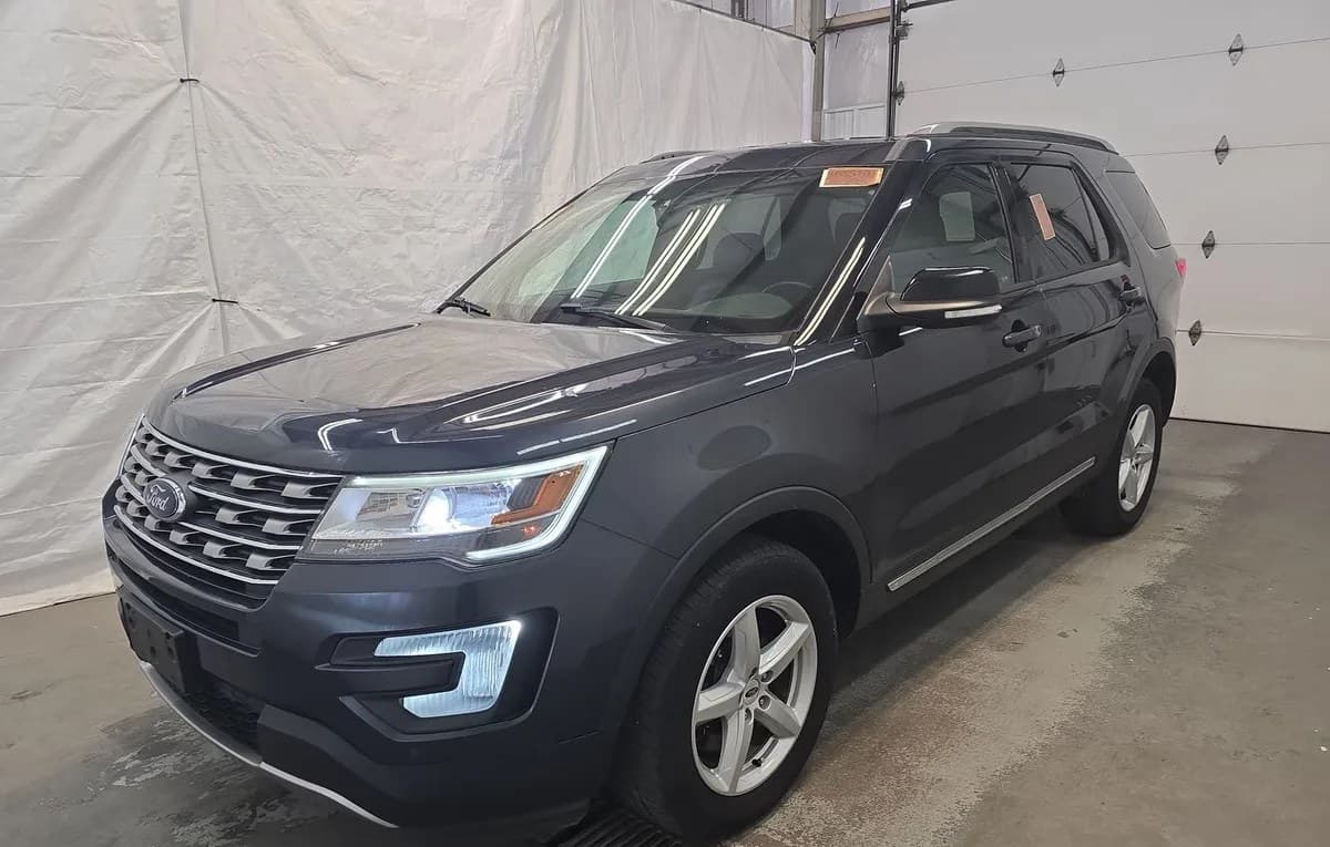 2017 FORD EXPLORER XLT 2