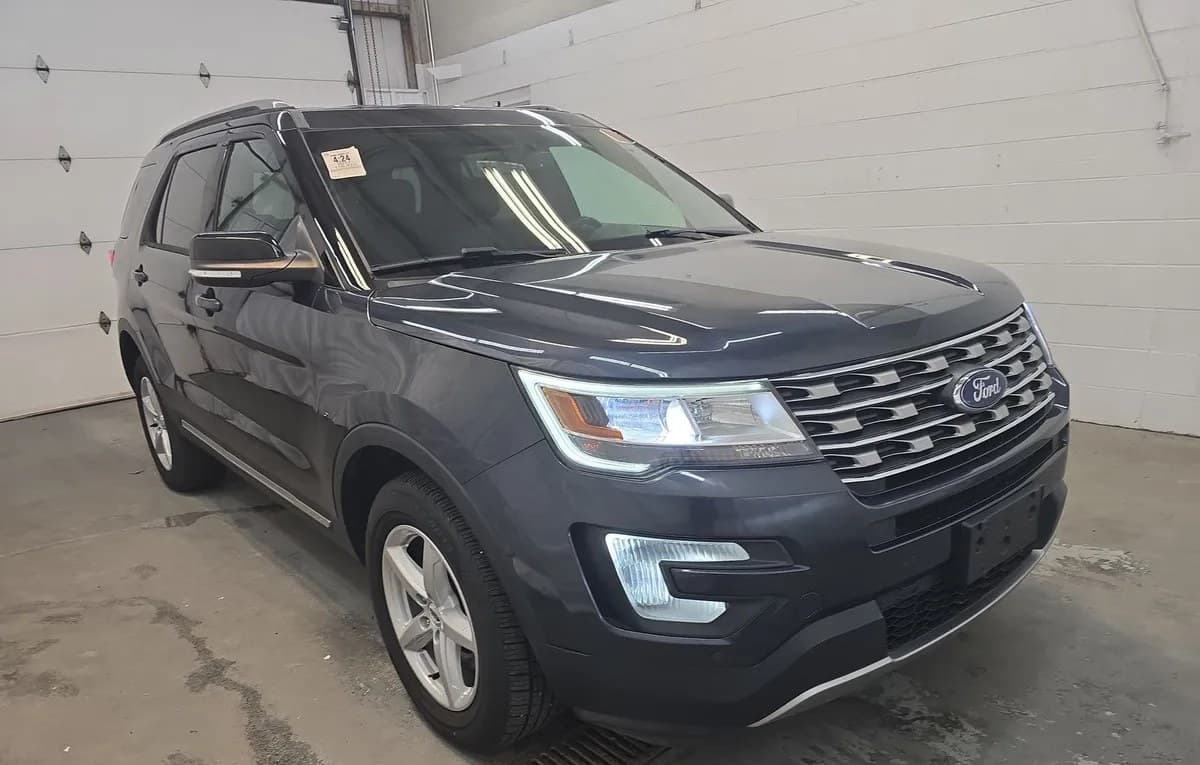 2017 FORD EXPLORER XLT 4