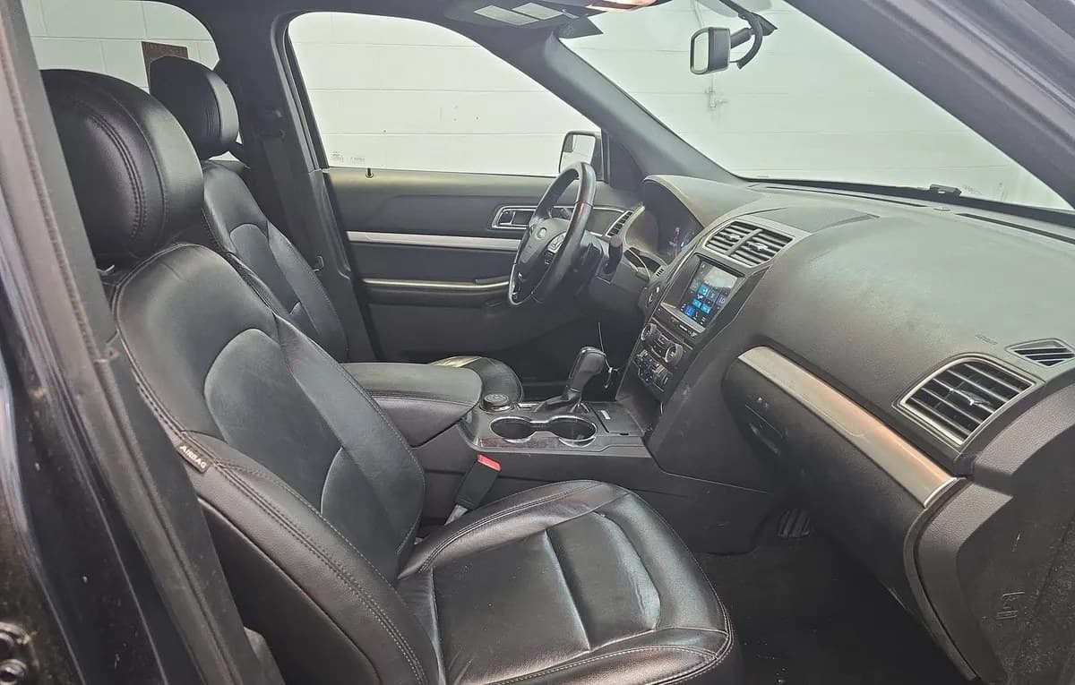 2017 FORD EXPLORER XLT 5