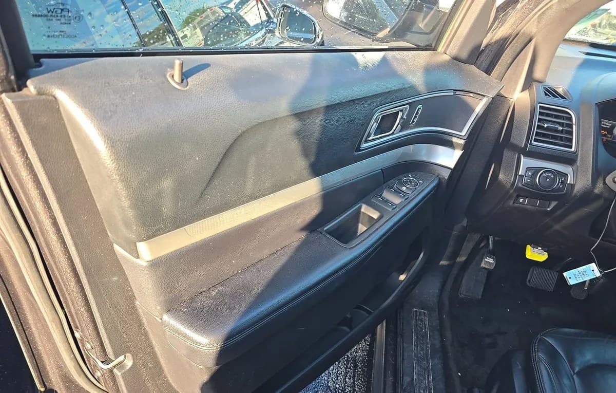 2017 FORD EXPLORER XLT 5