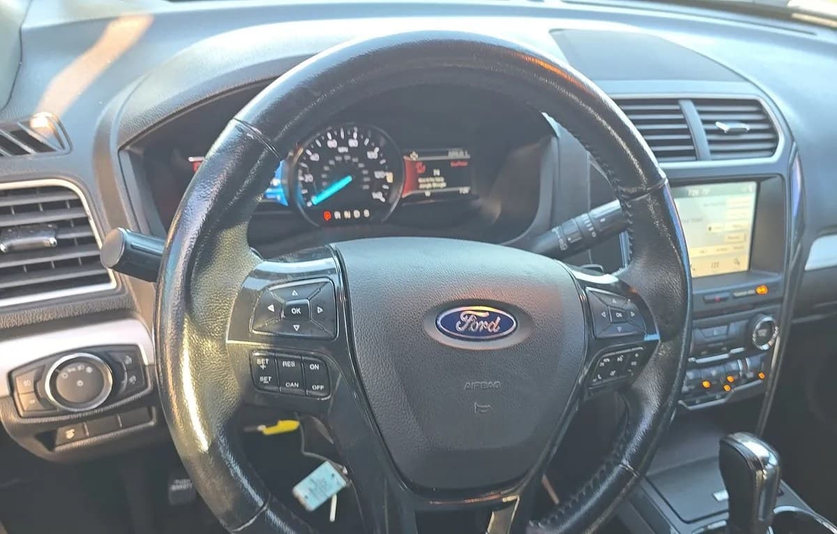 2017 FORD EXPLORER XLT 6