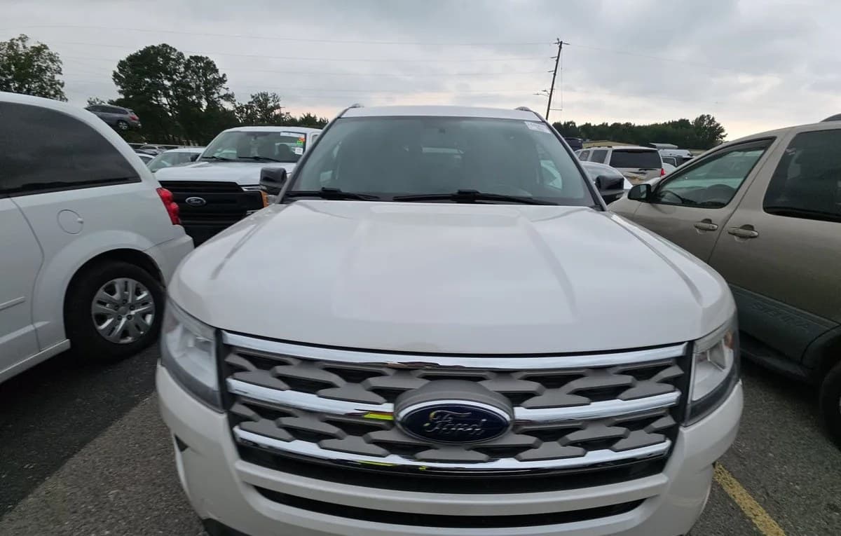 2018 FORD EXPLORER XLT 3