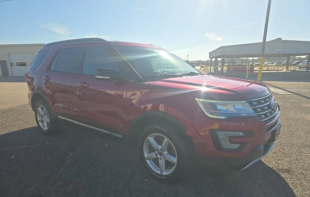 2017 FORD EXPLORER XLT 4