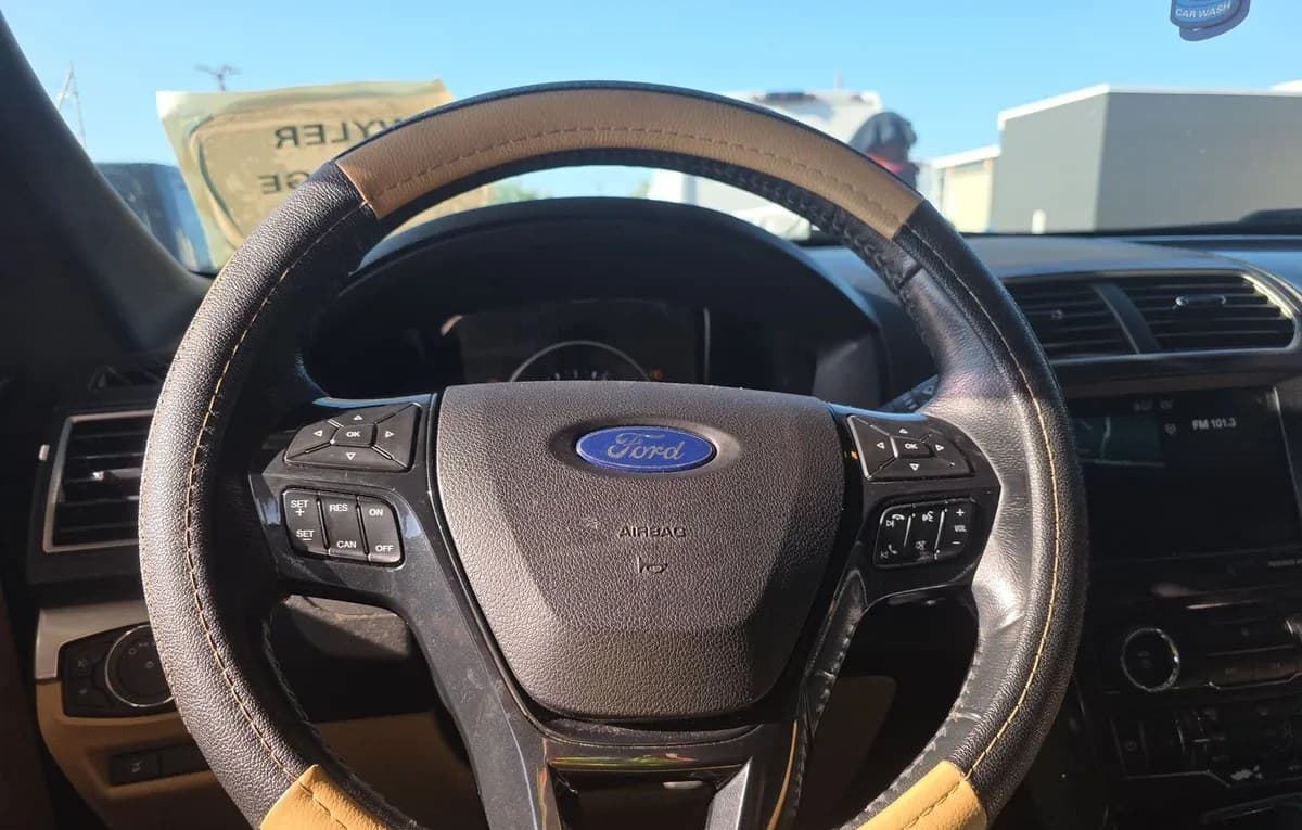 2017 FORD EXPLORER XLT 6