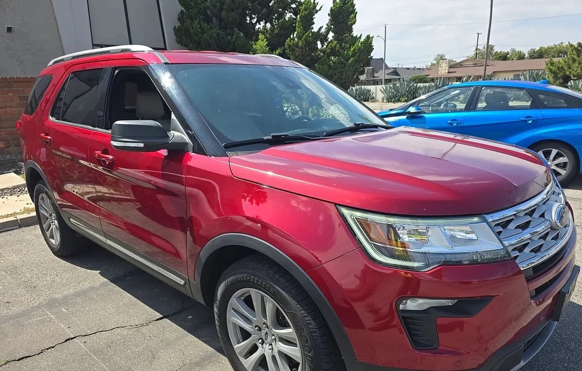 2019 FORD EXPLORER XLT 4