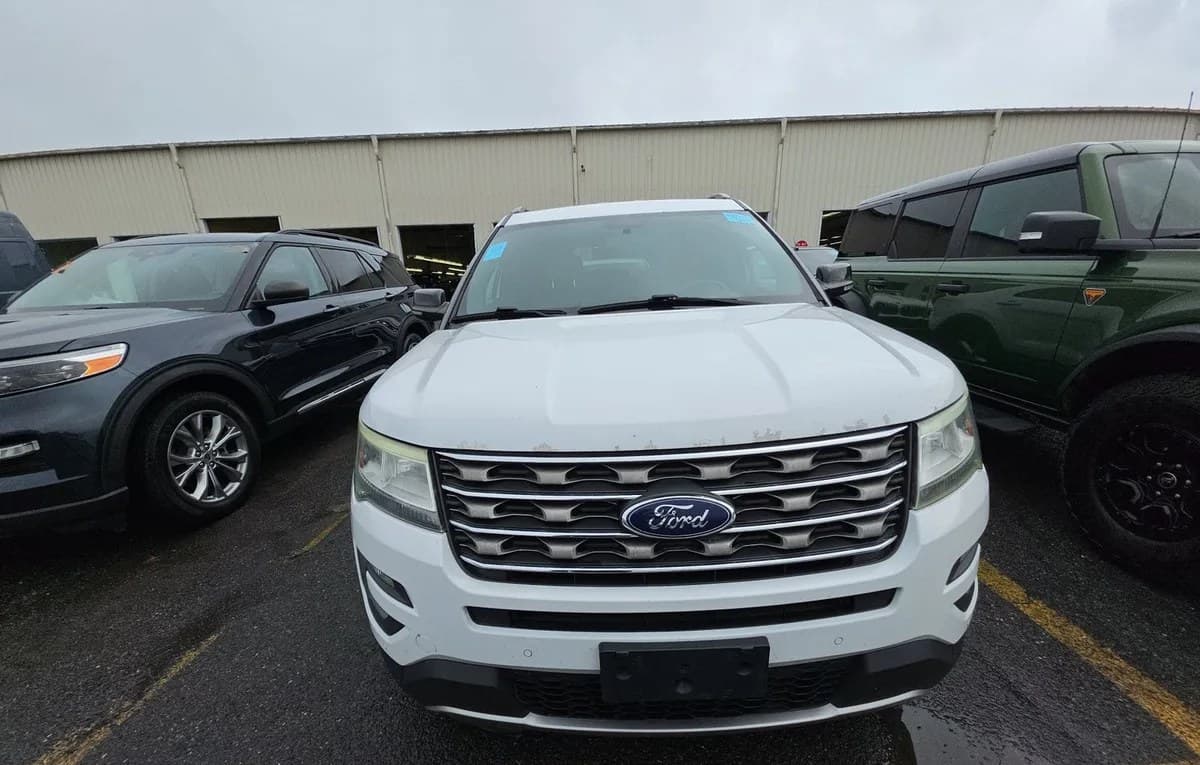 2017 FORD EXPLORER XLT 2