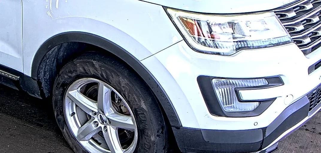2017 FORD EXPLORER XLT 4