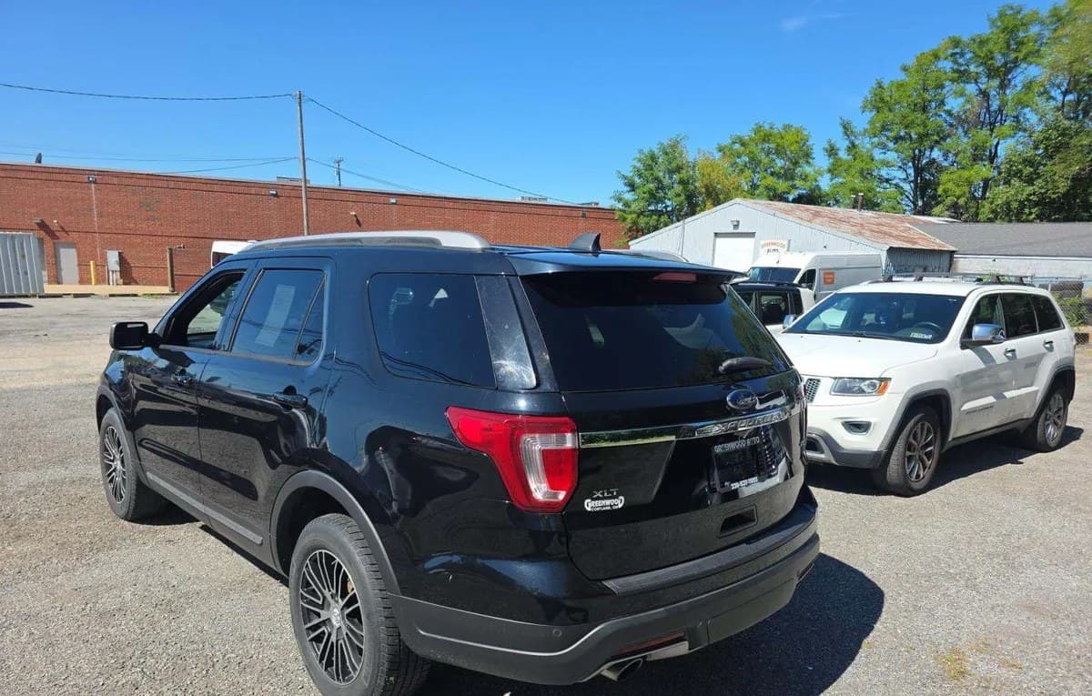 2018 FORD EXPLORER XLT 3