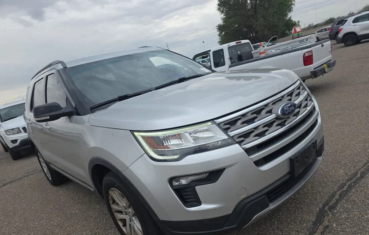 2018 FORD EXPLORER XLT 4