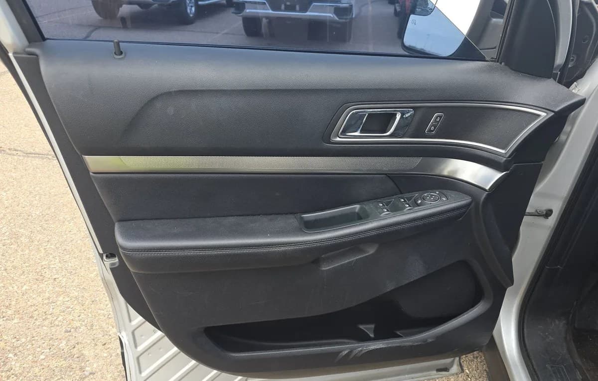 2018 FORD EXPLORER XLT 6