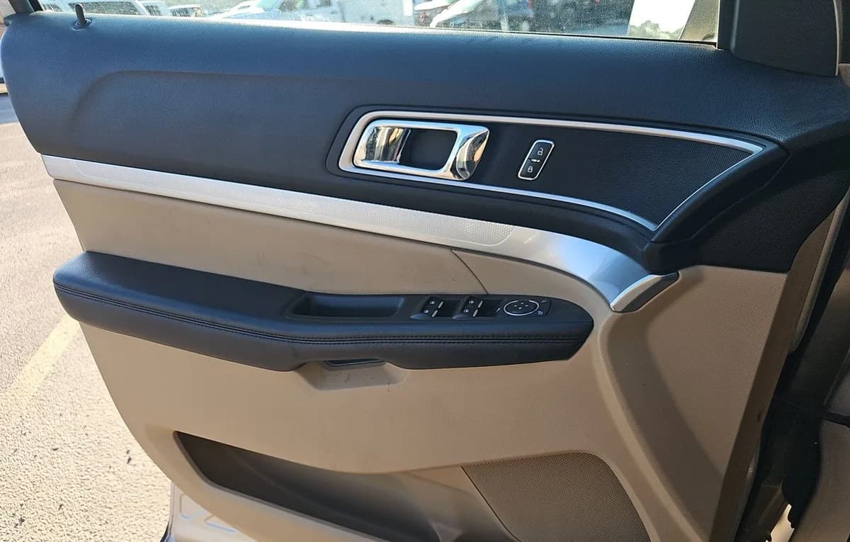 2017 FORD EXPLORER XLT 6