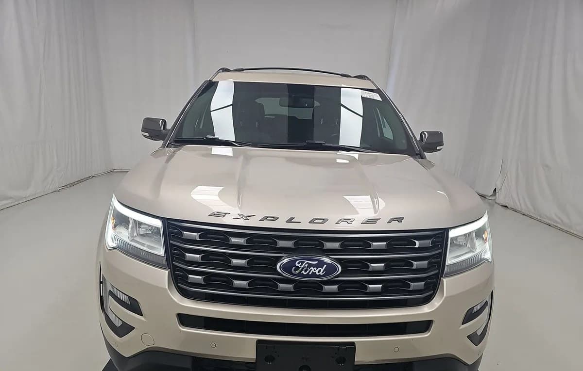2017 FORD EXPLORER XLT 3