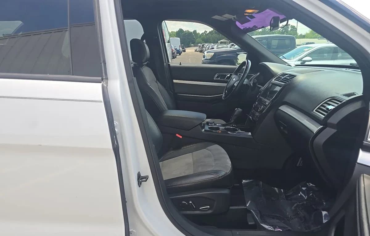 2017 FORD EXPLORER XLT 5