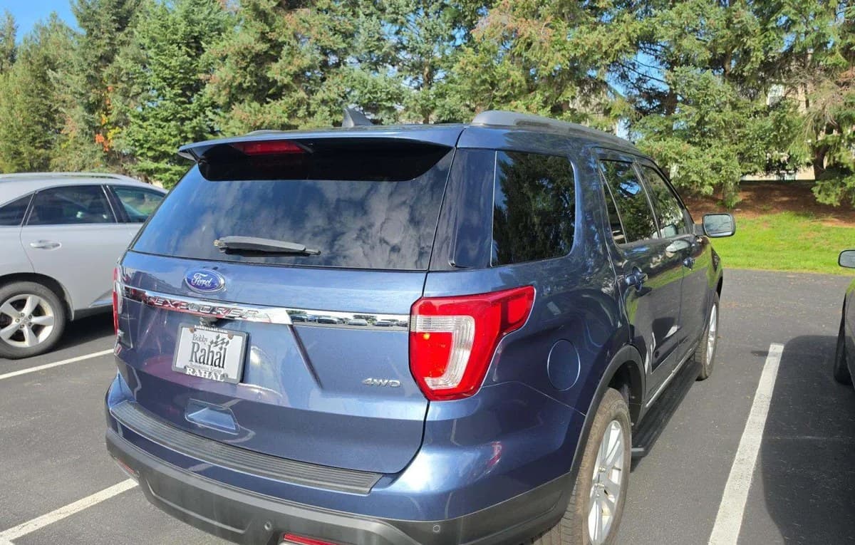 2019 FORD EXPLORER XLT 4