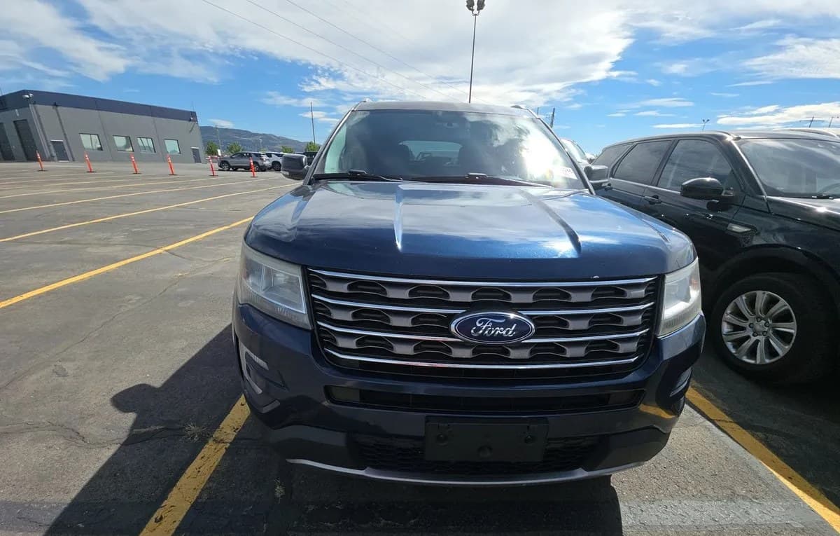 2017 FORD EXPLORER XLT 2
