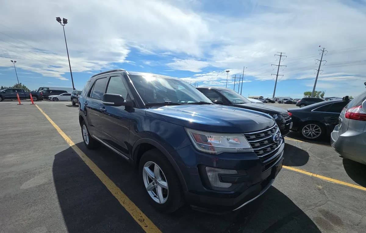 2017 FORD EXPLORER XLT 3