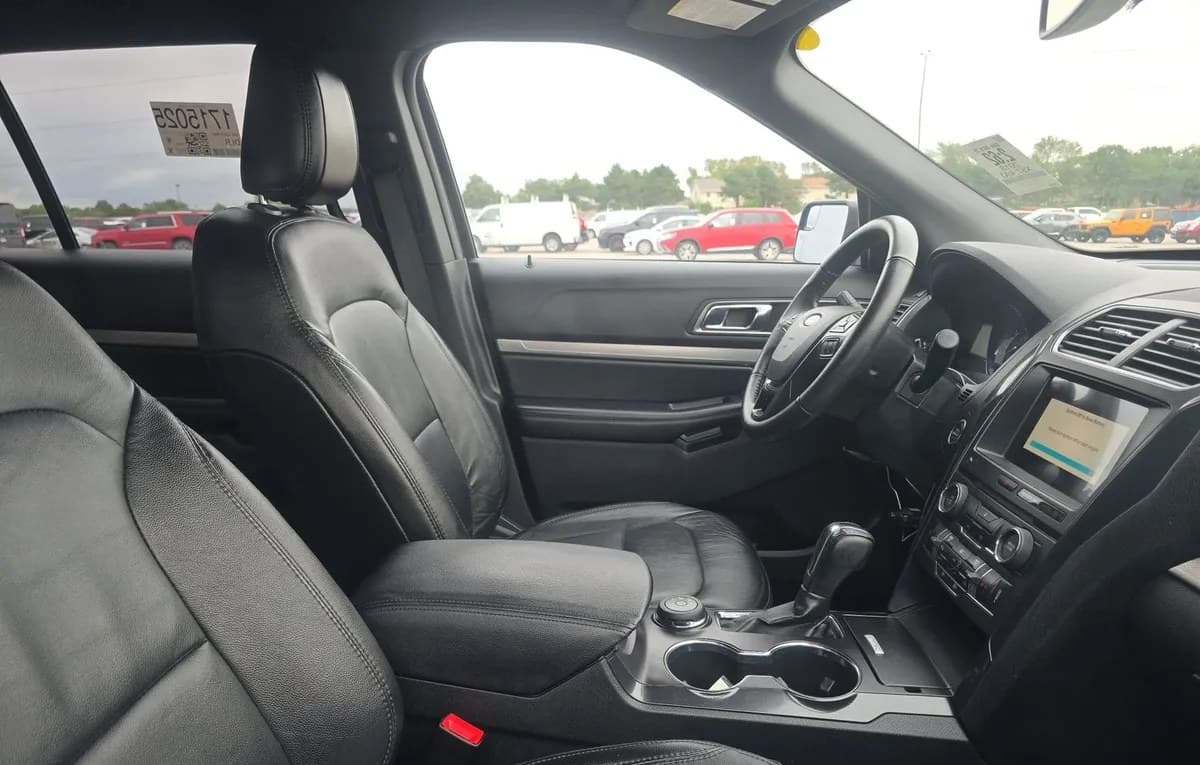2018 FORD EXPLORER XLT 5