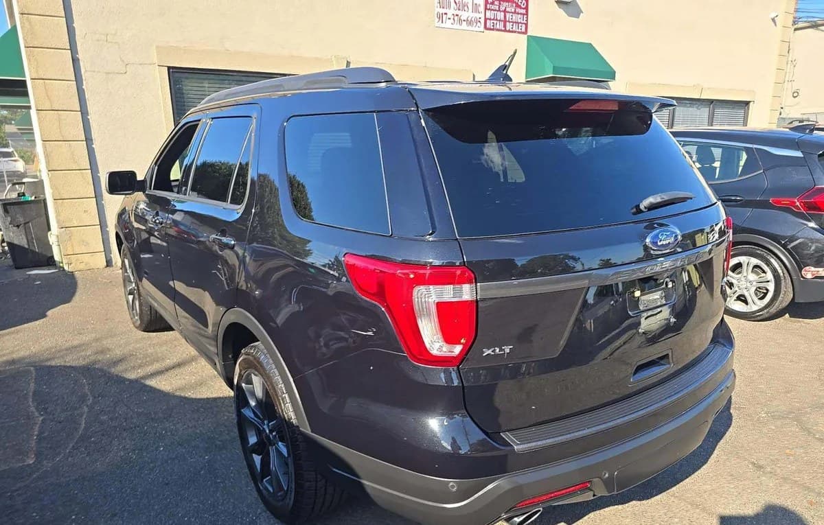 2019 FORD EXPLORER XLT 3