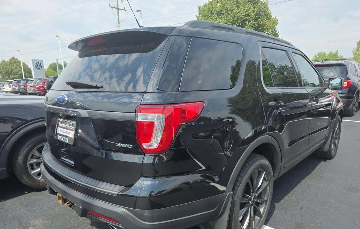 2019 FORD EXPLORER XLT 4