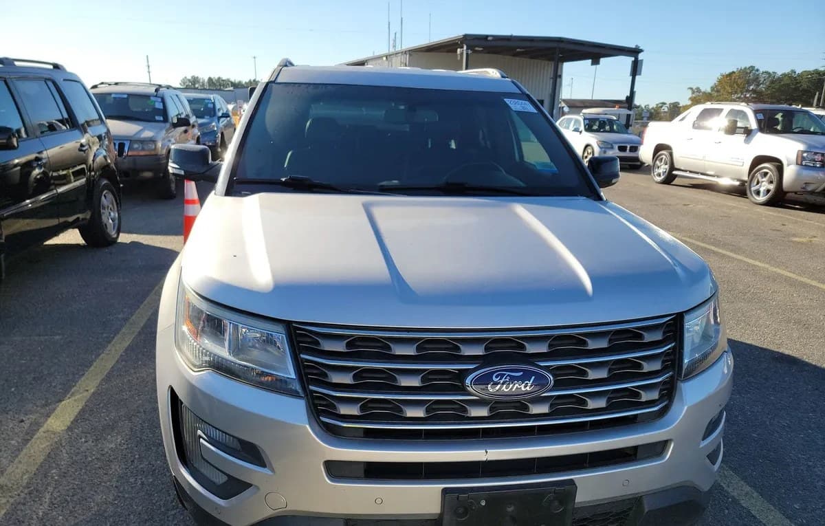 2017 FORD EXPLORER XLT 2