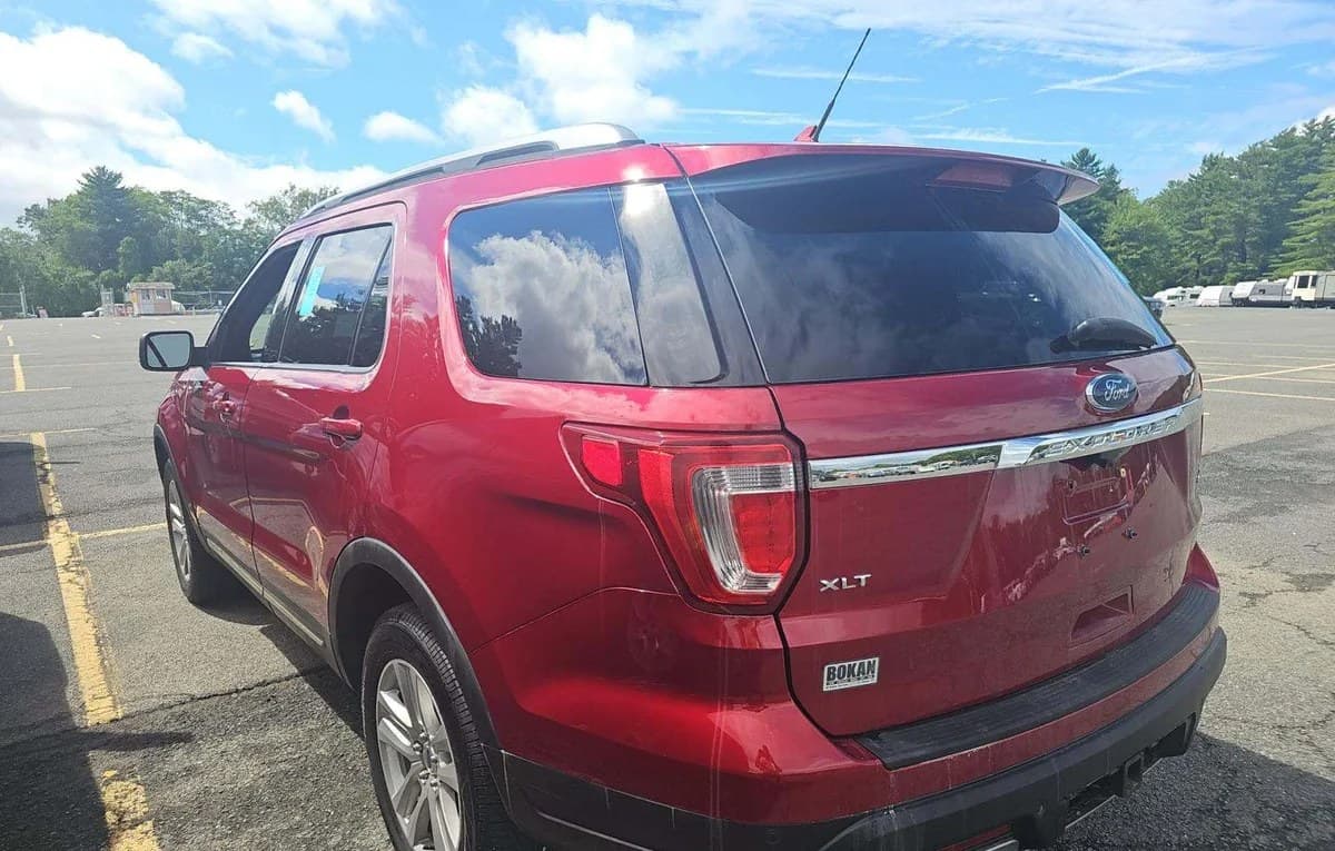 2019 FORD EXPLORER XLT 3